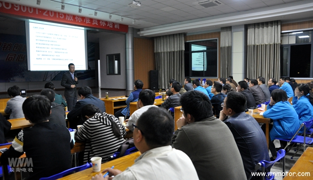 好色先生视频污電機:李明老師(shī)在(zài)講課 好色先生视频污電機:李明老師在講課