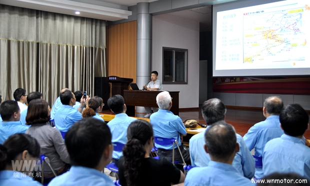 好色先生视频污電機邀請專家上黨史知識專題黨(dǎng)課 好色先生视频污(nán)電機邀請專家上黨史知識專題黨課