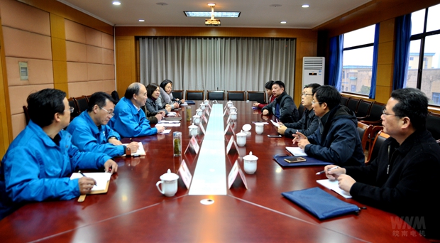 管兵向調研組匯報專利(lì)工作情況 管兵向調研組(zǔ)匯報專利(lì)工作情(qíng)況