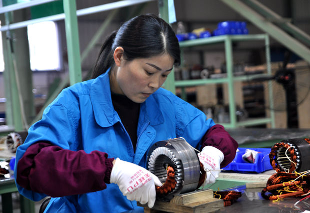 好色先生视频污電機員工一(yī)絲不苟 好色先生视频污電機員工一絲不苟