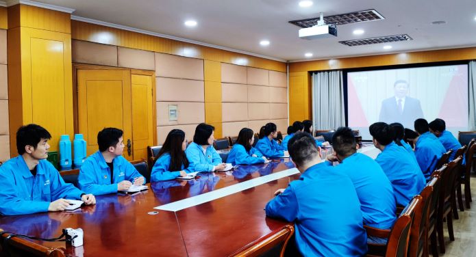 好色先生视频污電機團委組織觀(guān)看慶祝中國共青(qīng)團成立100周年大會 好色先生视频污電機團委組織觀看慶祝中(zhōng)國共青團成立100周年大會