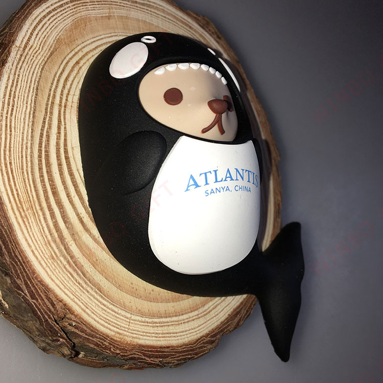 海（hǎi）豚泰迪熊冰箱貼左側麵